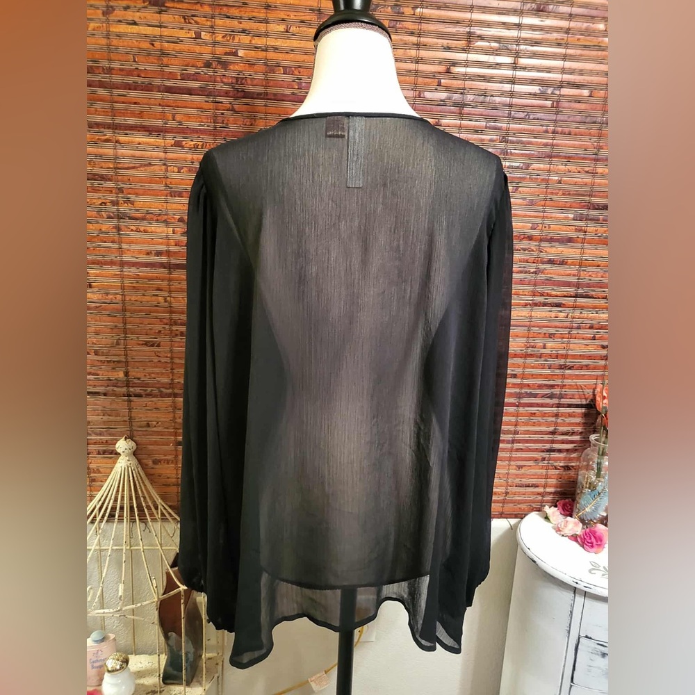 Eyeshadow Black Sheer Fabric - Picture 3 of 6